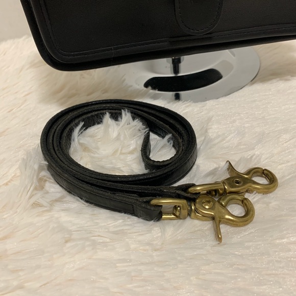 SOLD Vintage Coach Station Crossbody Bag 5130 - Picture 14 of 15